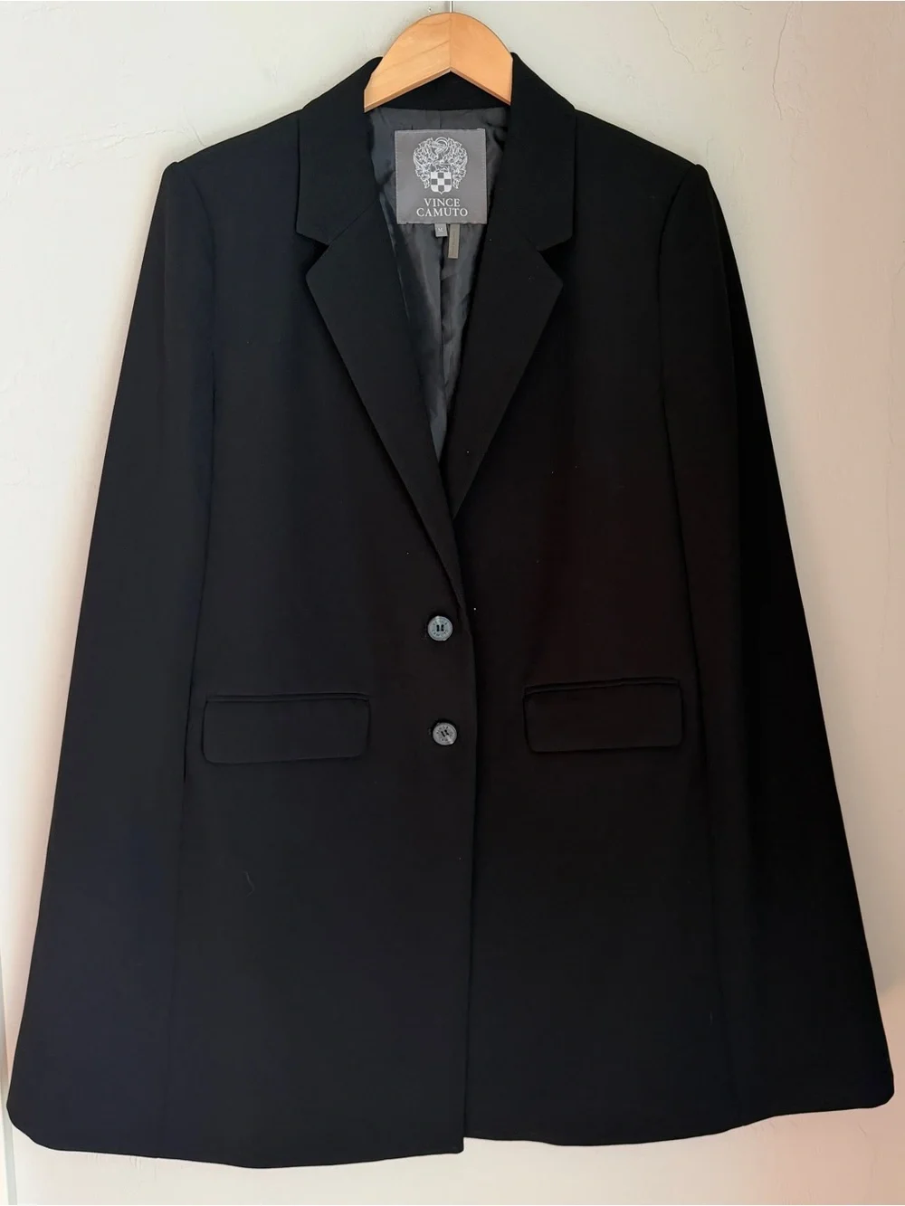 Vince Camuto chic black